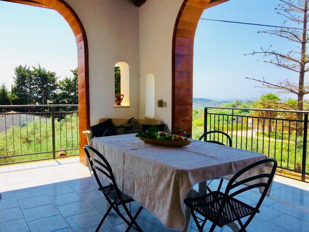 Casa Vacanza Mariaoliva Menfi Exterior foto