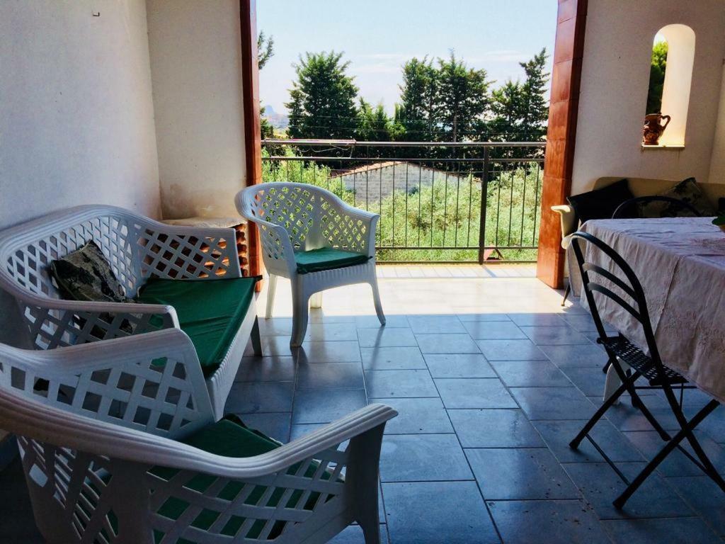 Casa Vacanza Mariaoliva Menfi Exterior foto